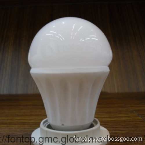 2012 Hot Selling 6W SMD LED Bulb with Cerimic White Casing